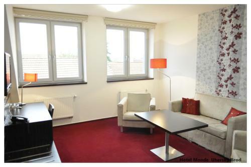 Hotel Monde