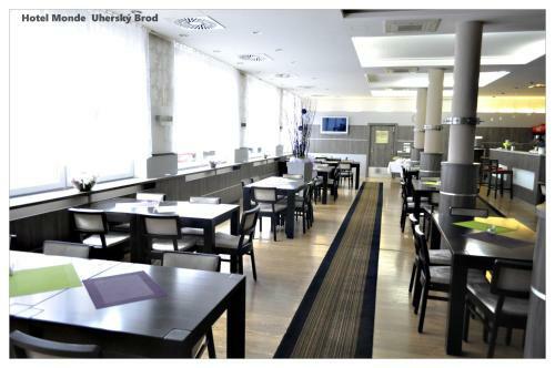 Hotel Monde
