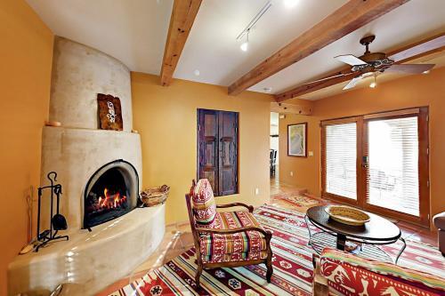 Susan's Hideaway Unit B