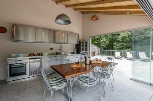 Villa Grey Stone