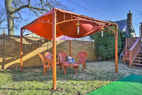 Central Elmont Studio With Great Outdoor Space!