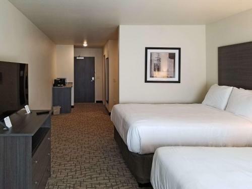 Hotel Comfort Inn & Suites