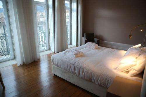 Bed & Breakfast Muralha Charm House