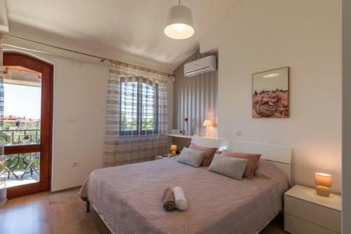 Villa Pietra With Sea View