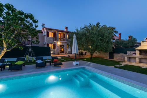 Villa Pietra With Sea View