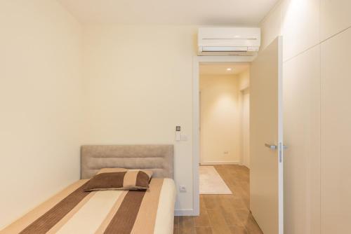 Apartment Tesi