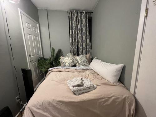 119 Avenue D - Full Apartment