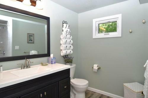 Cottage At Millpond Falls - A Romantic Escape