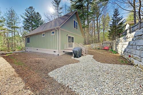 Red Rockers Cottage