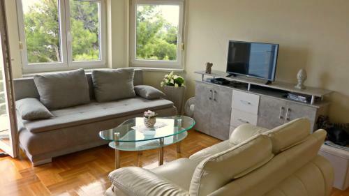 Lovely Apartment Mali Rat