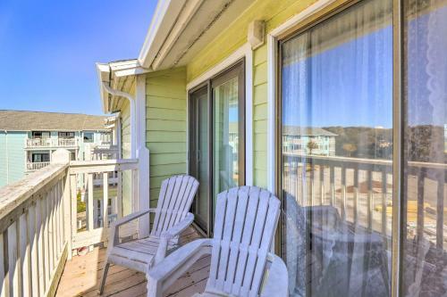 Apartamento Coastal Condo With Indoor And Outdoor Pool Access