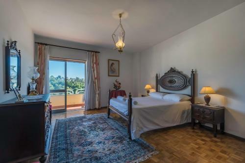 Central Charming Classic Apartment