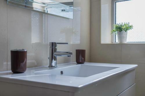 Central Charming Classic Apartment