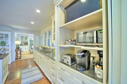 Family-friendly Highlands Home With Gas Grill!