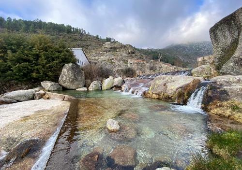 Apartamento Casa Dos Mouros - 2 Quartos E Cozinha - Serra Da Estrela - Loriga