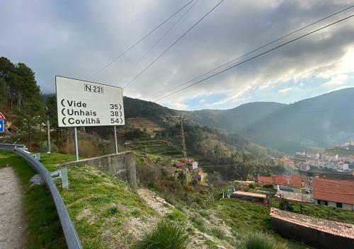 Apartamento Casa Dos Mouros - 2 Quartos E Cozinha - Serra Da Estrela - Loriga