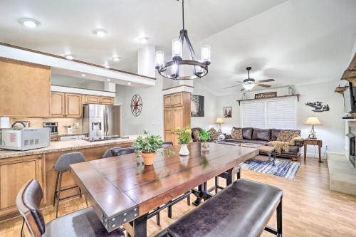 Mountain Getaway Home In A Resort Community!