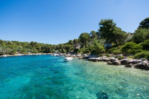 Beautiful Bay House Duga