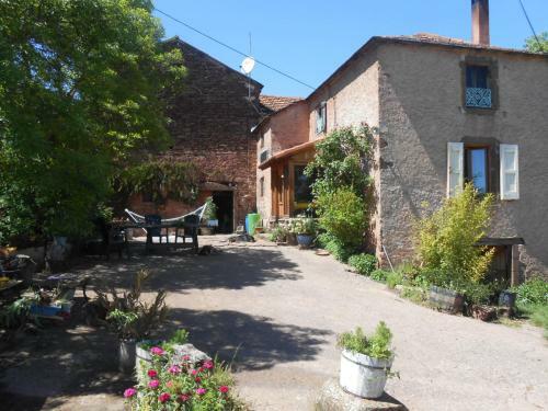 Hostal Chambre D'h�tes Et G�te Des Monts