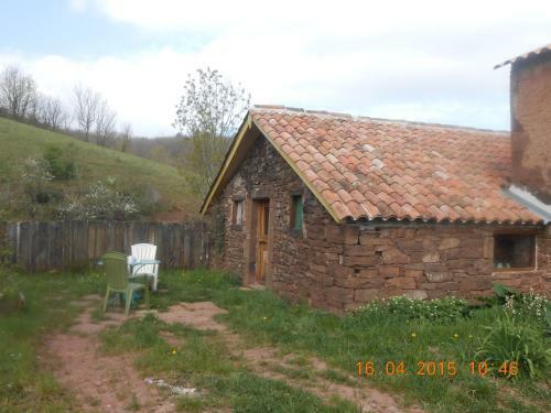 Hostal Chambre D'h�tes Et G�te Des Monts