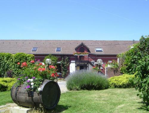 Hostal Ferme Auberge Du Vieux Puits