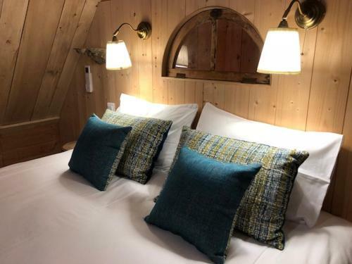 Hotel Les Volca'lodges De Tournebise