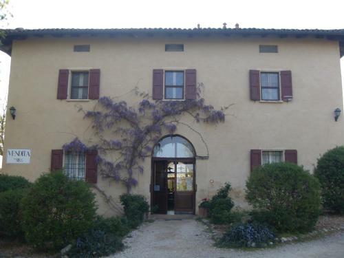 Agroturismo Agriturismo Montevecchio Isolani