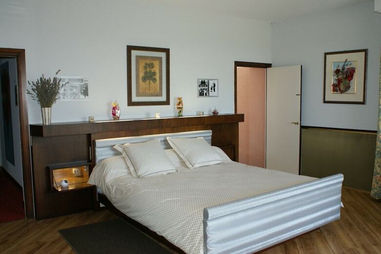 Bed & Breakfast Villa Ayrault