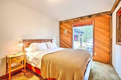 Peaceful Applegate River Valley Sanctuary!