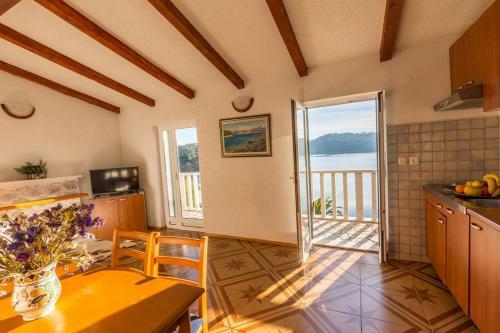 Apartamentos Pansion Mali Raj