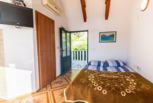 Apartamentos Pansion Mali Raj