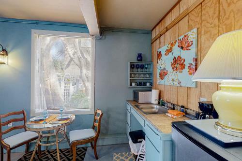 Country Garden Suite
