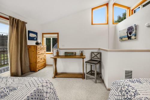 Hawk Creek Hideaway