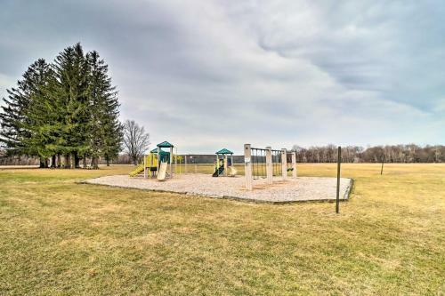 Family Friendly Poconos Home With Community Pool!