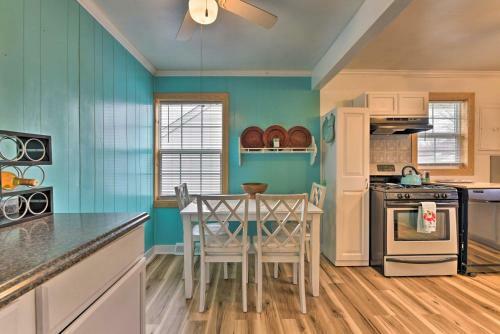 Family-friendly Hideaway - Walk To Lake Erie!