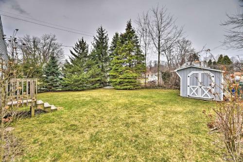 Family-friendly Hideaway - Walk To Lake Erie!