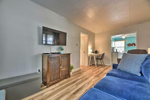 Family-friendly Hideaway - Walk To Lake Erie!