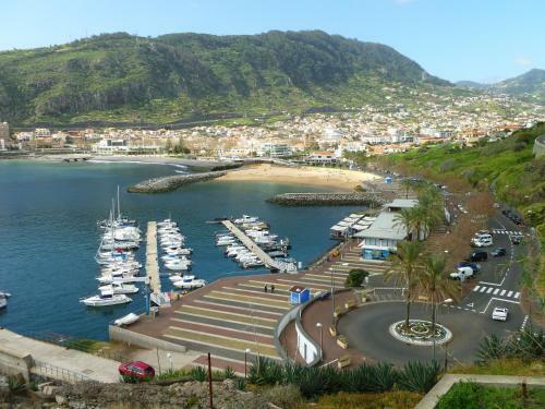Apartment Machico Near The Beach