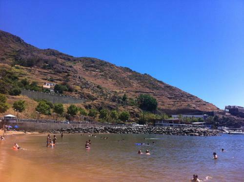 Apartment Machico Near The Beach