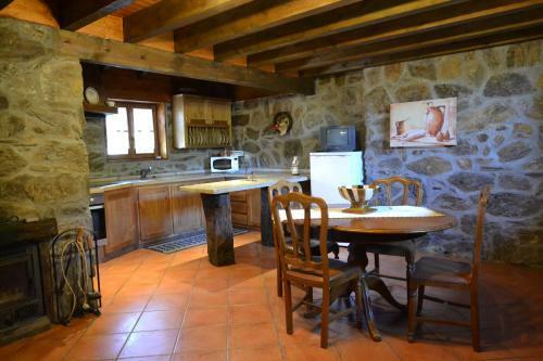 Casas De Xisto, Branda Da Aveleira