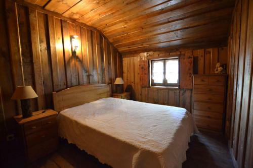 Casas De Xisto, Branda Da Aveleira