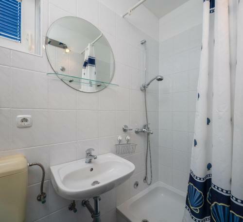 Sandy Beach Apartments