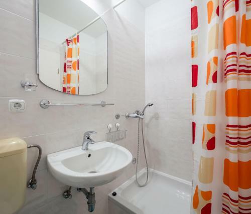 Sandy Beach Apartments