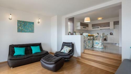 Sandy Beach Apartments