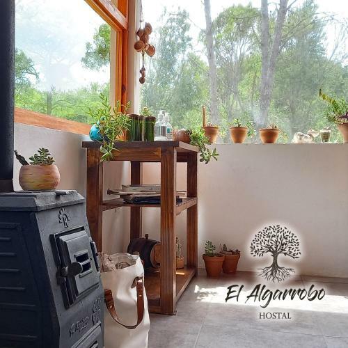 Hotel Hostal El Algarrobo