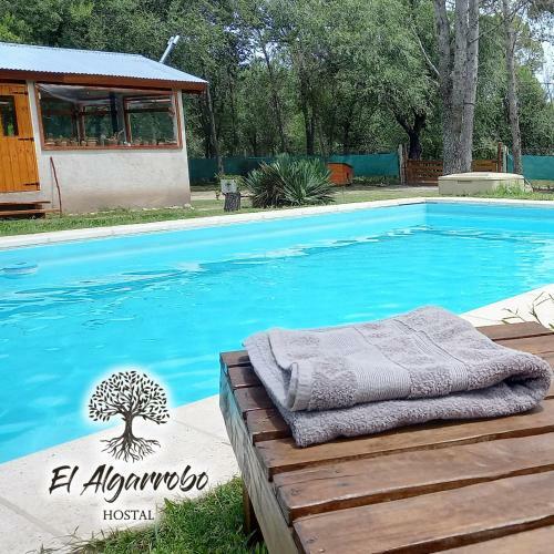 Hotel Hostal El Algarrobo