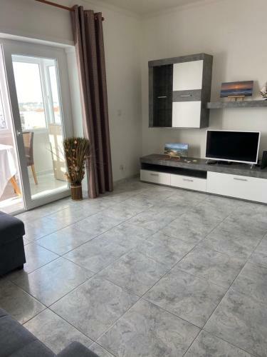 Old Town And Sea View Apartment