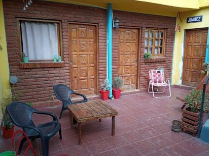Malecon En Calle Techada Hostel