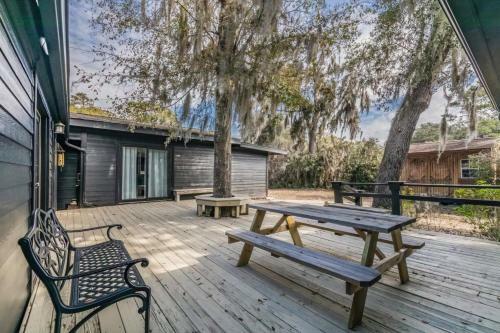 Beaufort 615 Center Dr East
