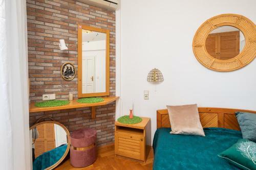 Golden View Apartment